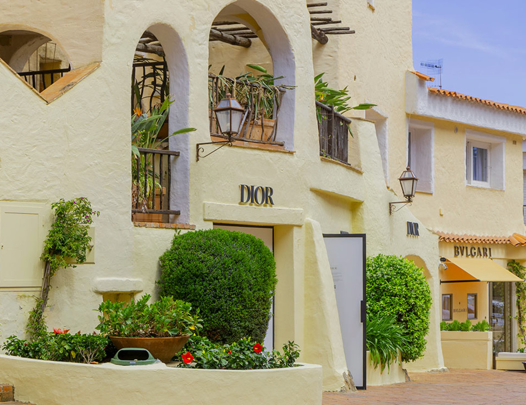 Piazzetta di Porto Cervo (ph. Dario Garofalo)