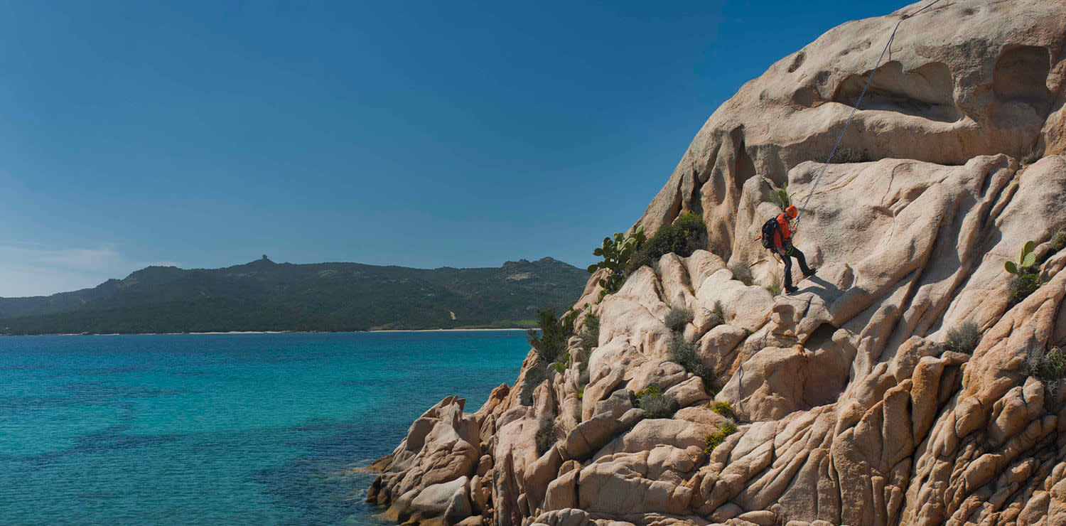 Trekking in Sardegna (ph. Dario Garofalo)