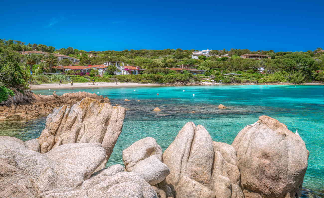 Spiaggia del Giglio, una caletta affacciata sul mare