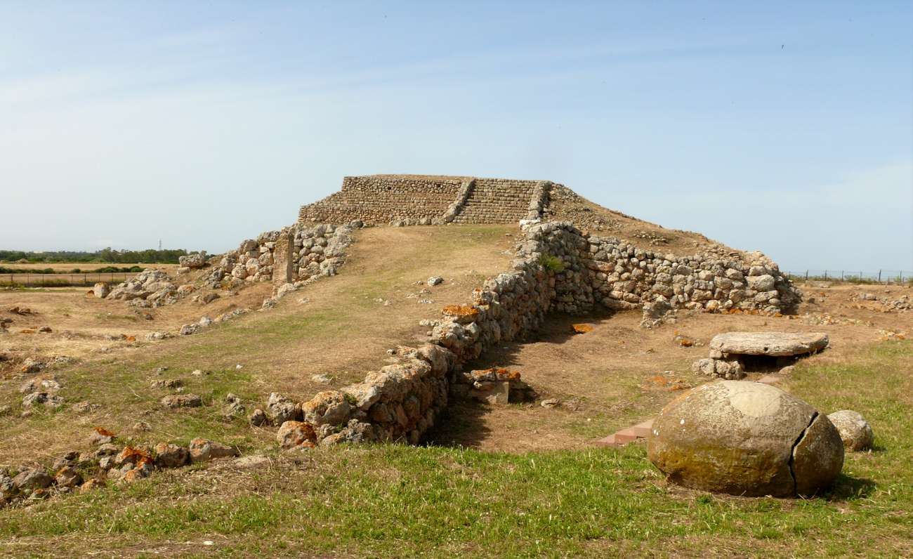 Monte d’Accoddi, un altare sul mare