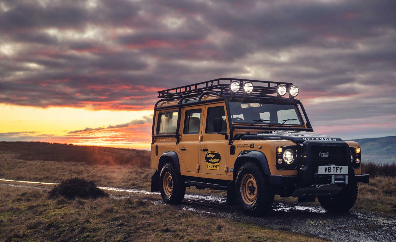 Defender Works V8 Trophy, la nuova auto di Land Rover Classic