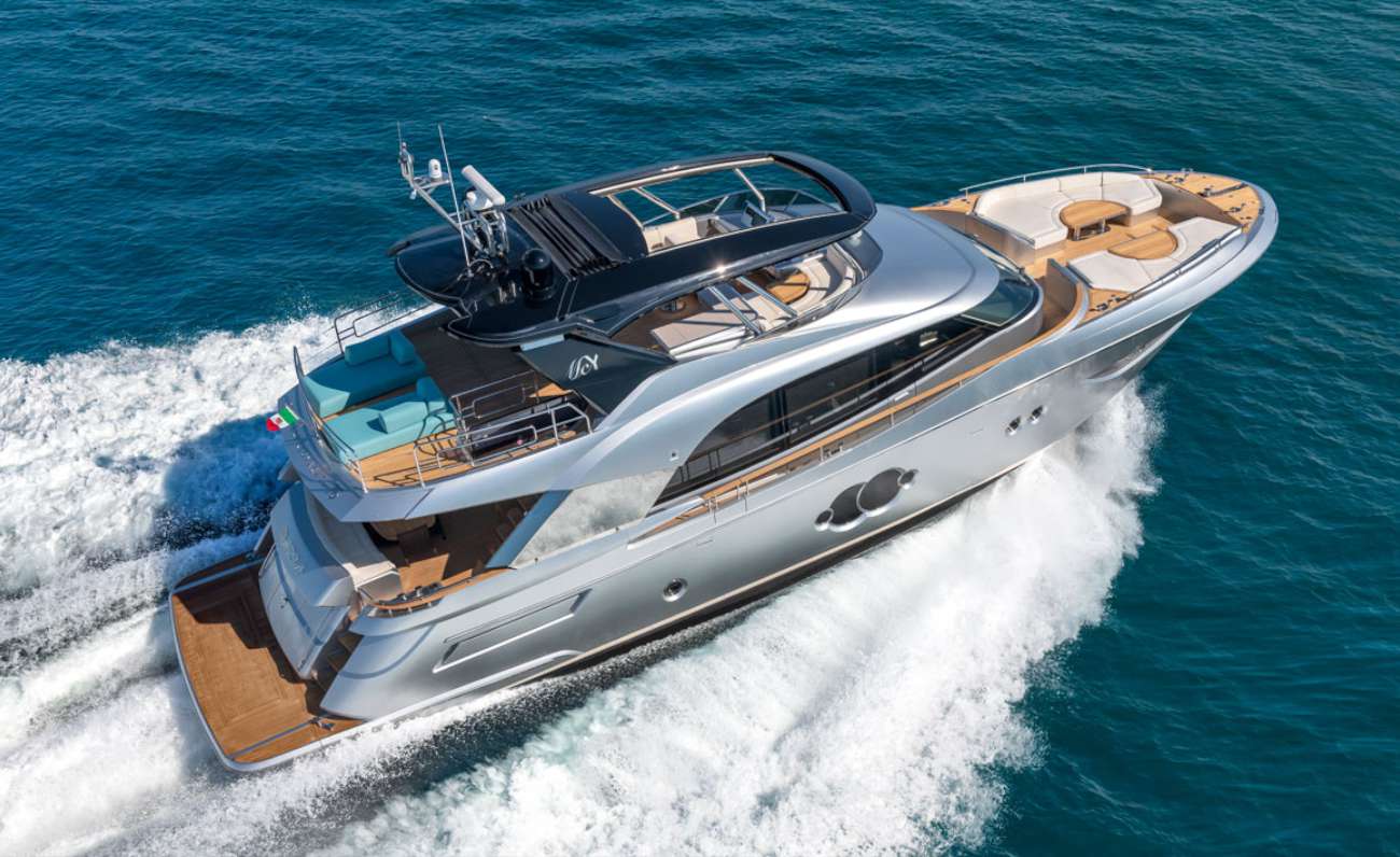 MCY 76, spazio e design per uno yacht dal gusto unico