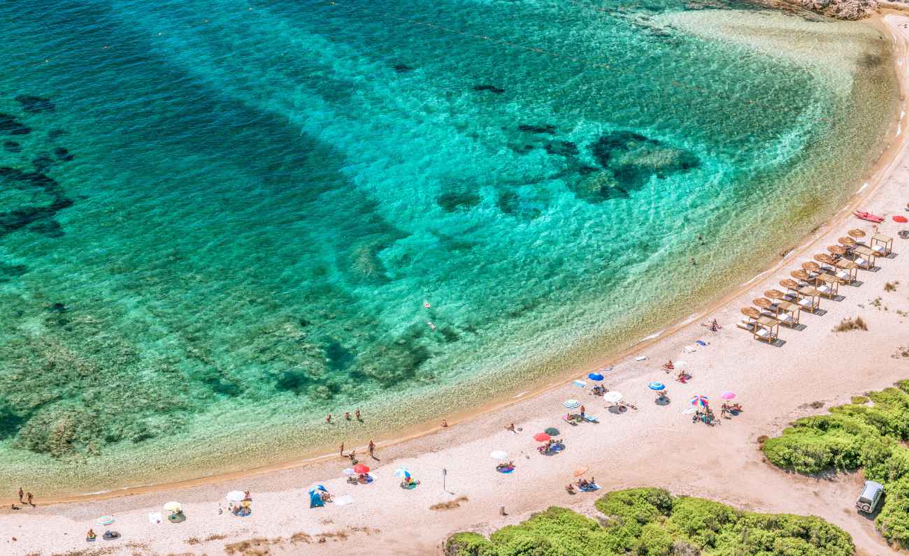 Cresce la richiesta di case in Sardegna, la meta prediletta dei turisti stranieri