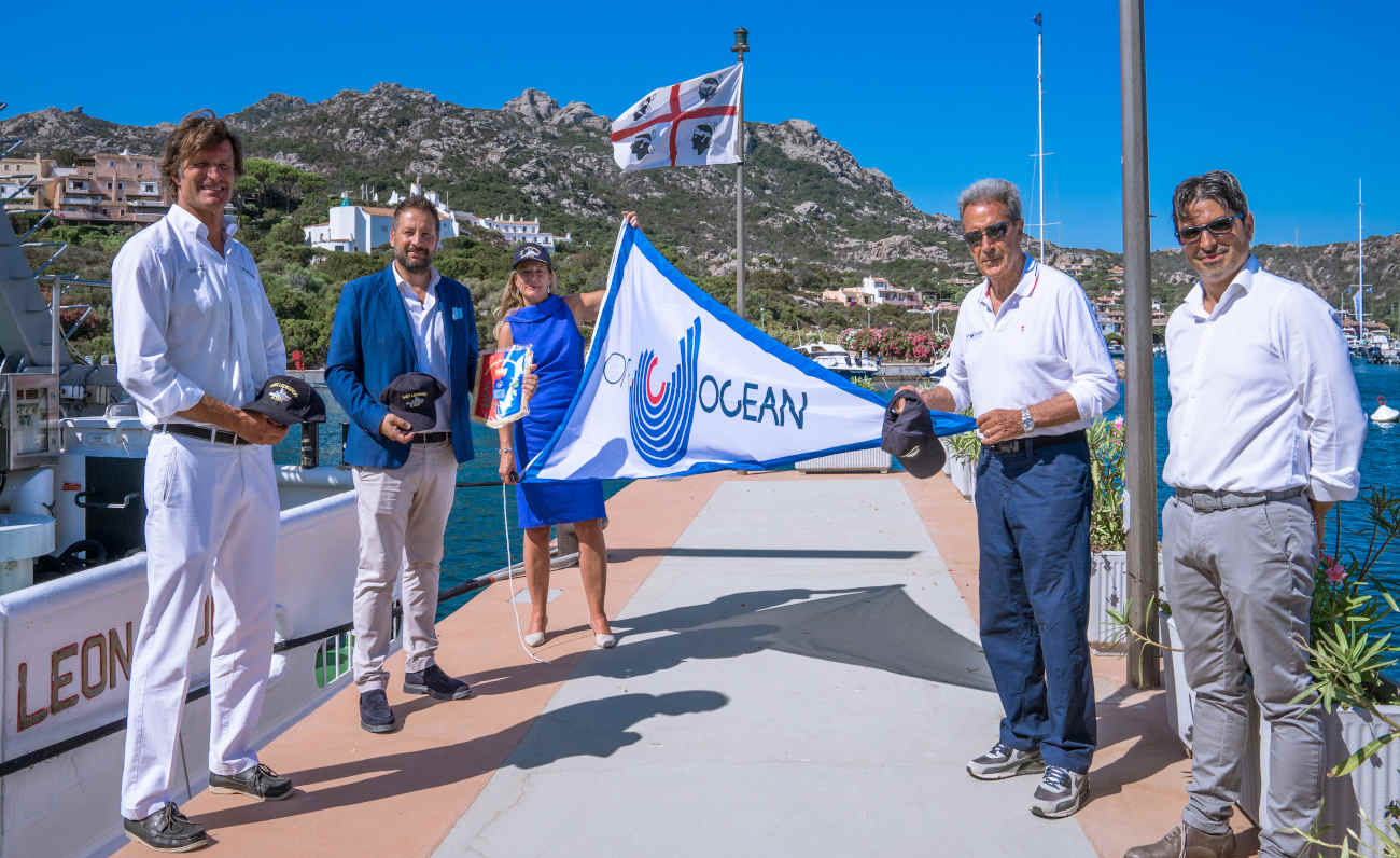 One Ocean posiziona i sensori per lo studio dei cetacei