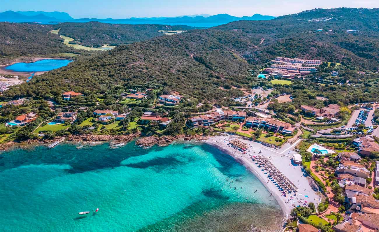 Piccolo Pevero, la spiaggia al centro del golfo