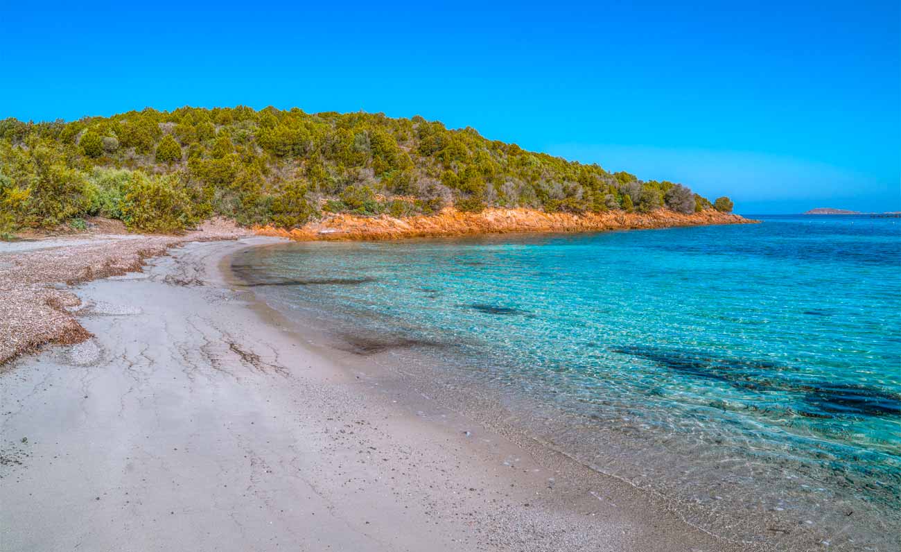 Spiaggia di Porto Paglia, natura e tradizione