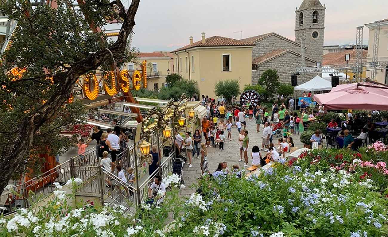 Estate in Fiore: il centro di Arzachena si colora