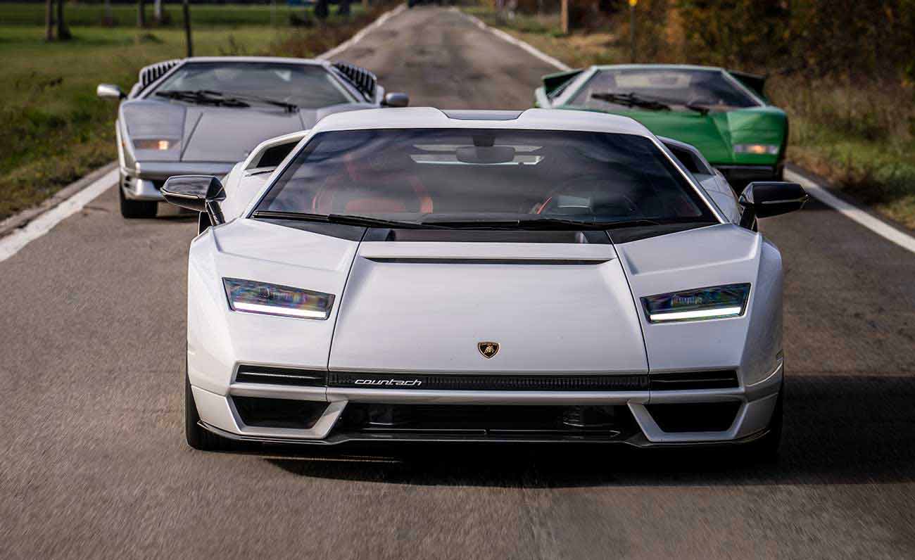 Lamborghini, dal 2023 solo auto ibride ed elettriche