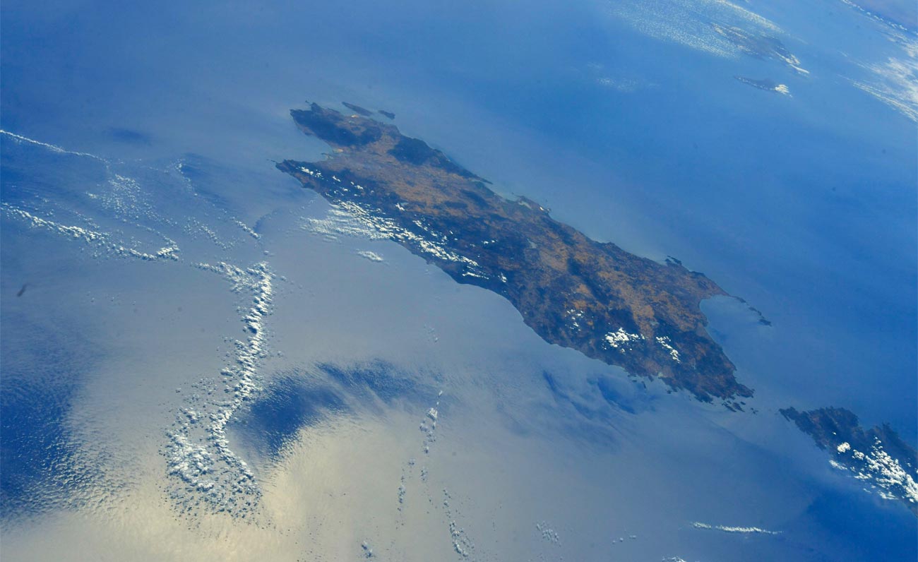 Samantha Cristoforetti, lo scatto della Costa Smeralda dallo spazio