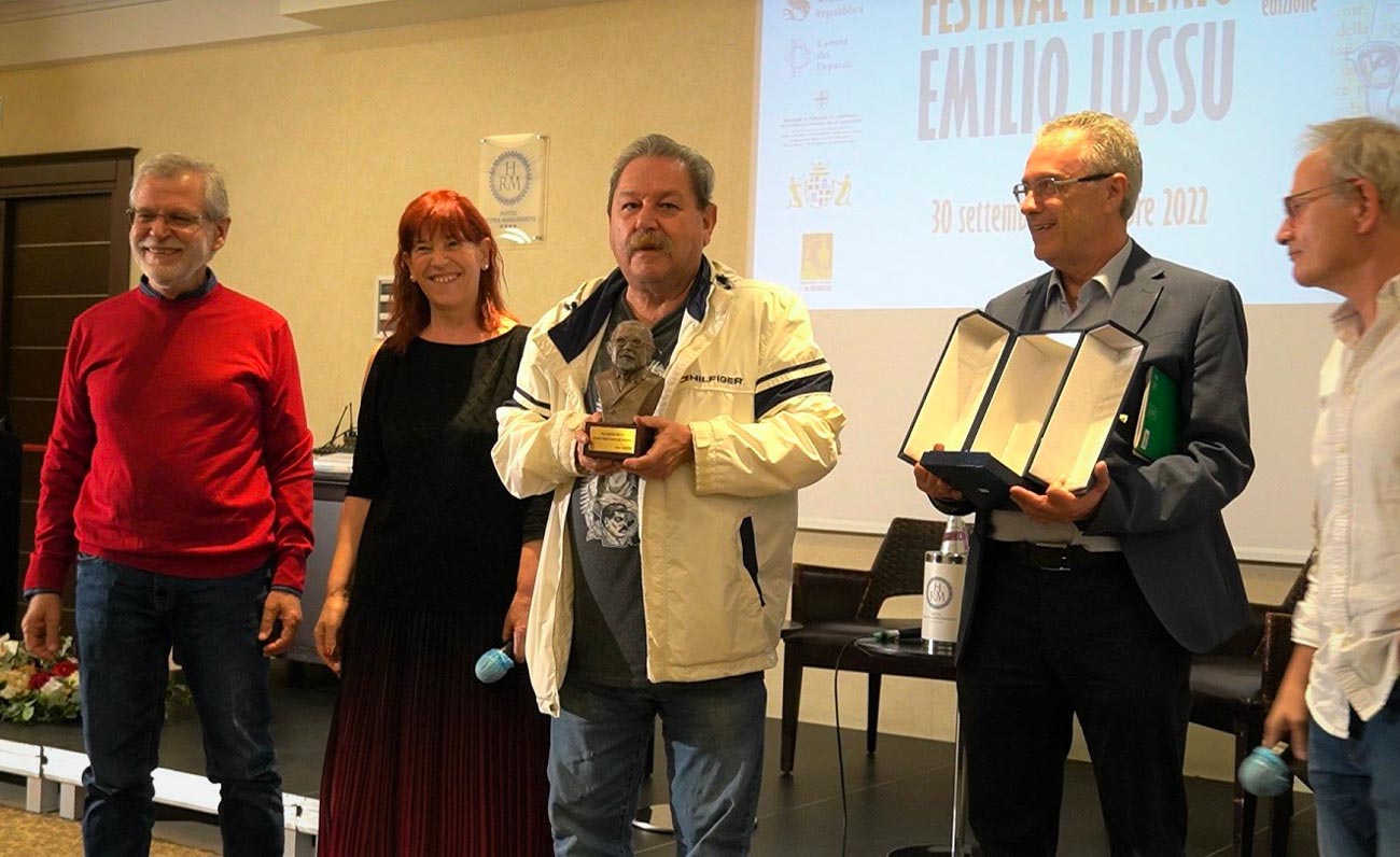 Premiato a Cagliari lo scrittore messicano Taibo II