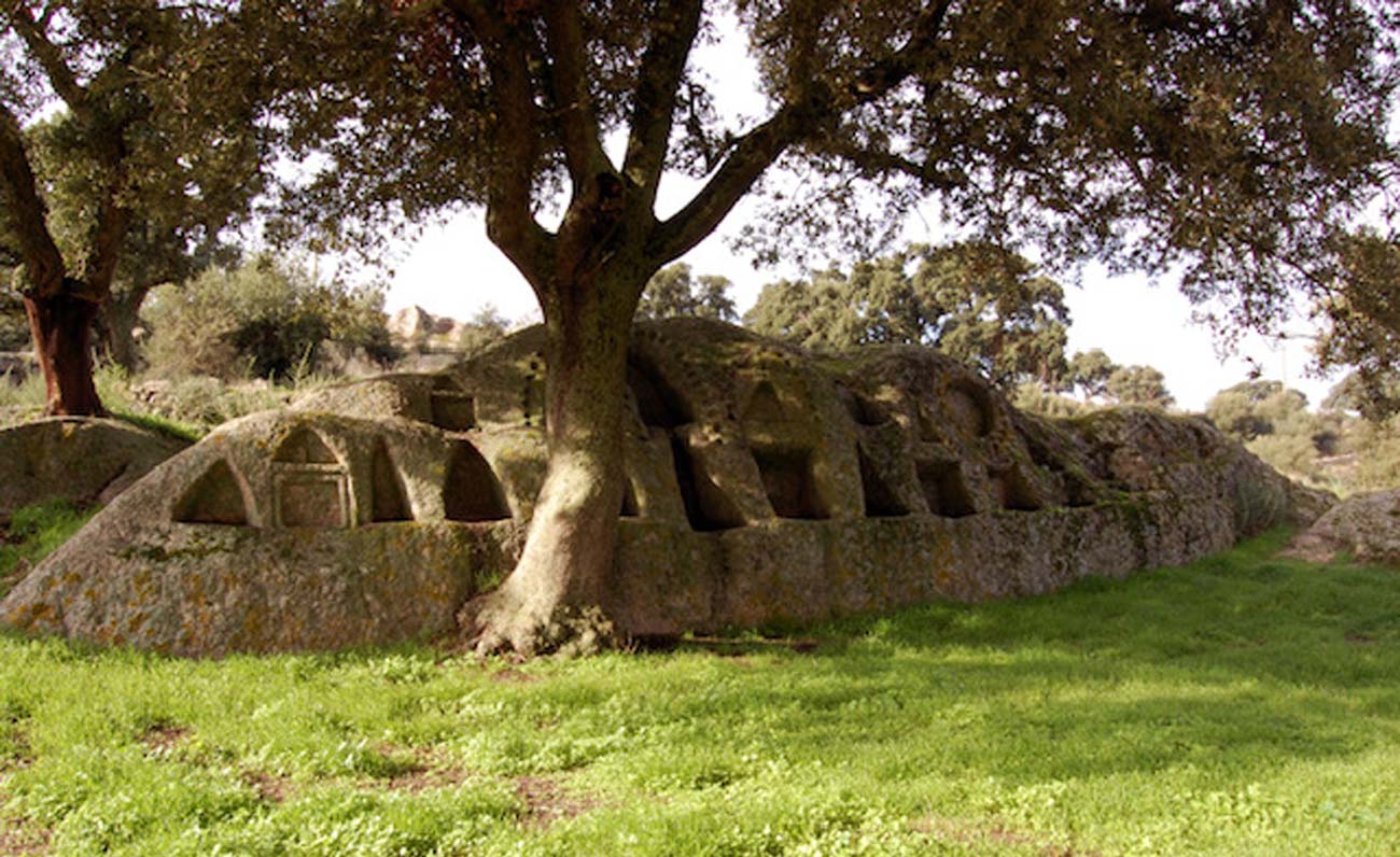 Ancora irrisolto l’enigma dell’altare rupestre di Santo Stefano