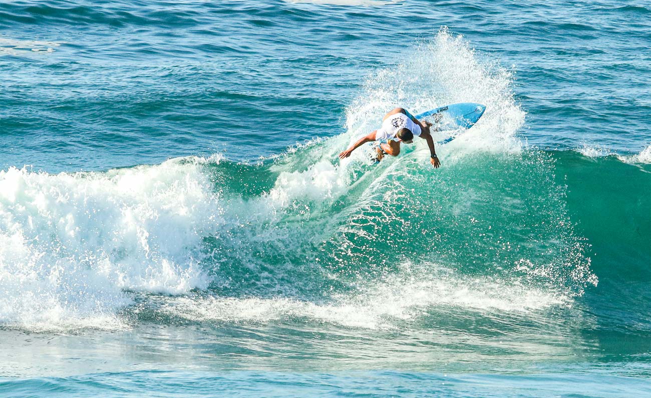 Onde di due metri per il Marinedda Open